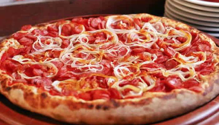 Pizza de Calabresa